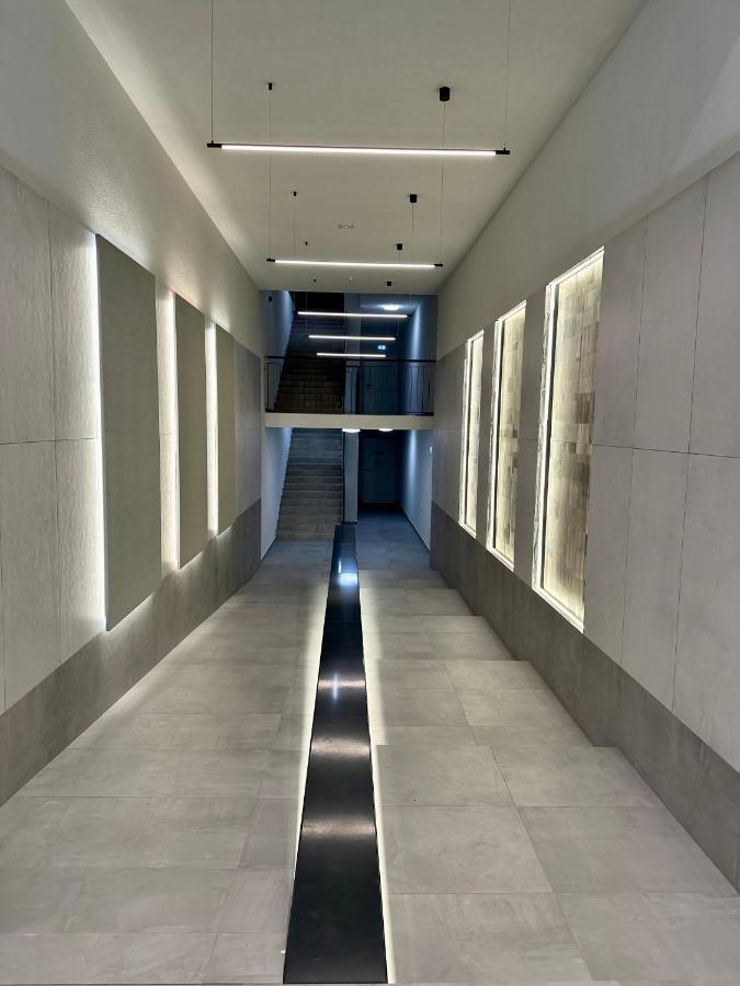 בודפשט Cityscape Apartment ~ Ac/Indoor Parking/Balcony מראה חיצוני תמונה