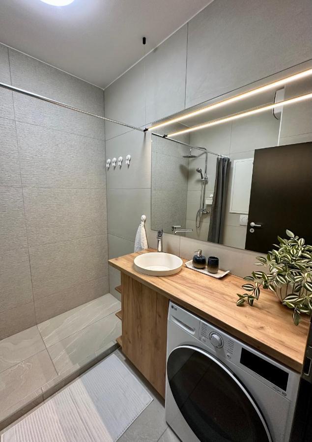 בודפשט Cityscape Apartment ~ Ac/Indoor Parking/Balcony מראה חיצוני תמונה