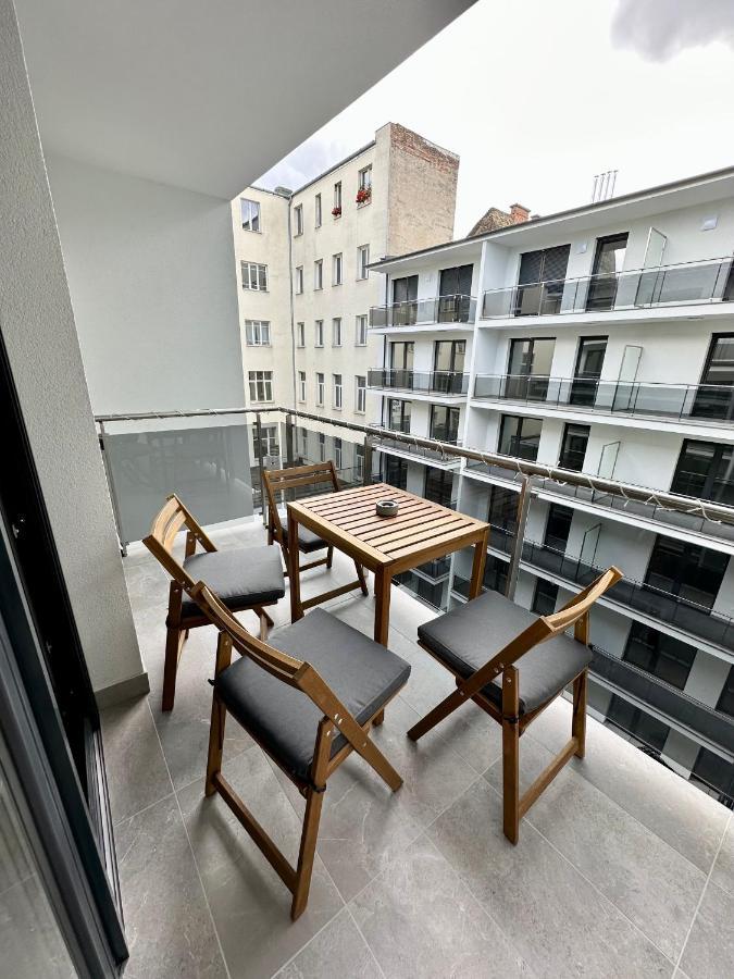 בודפשט Cityscape Apartment ~ Ac/Indoor Parking/Balcony מראה חיצוני תמונה